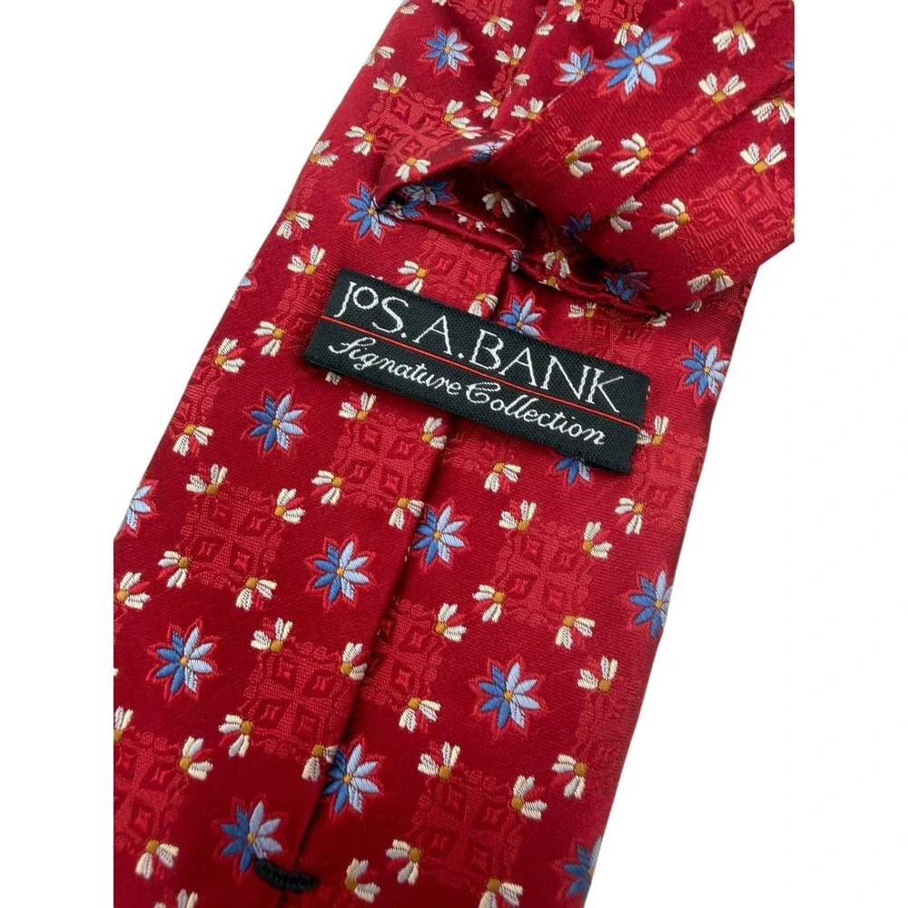 Jos. A. Bank Signature Collection Mens Red Floral Silk Necktie Medallion‎ Tie